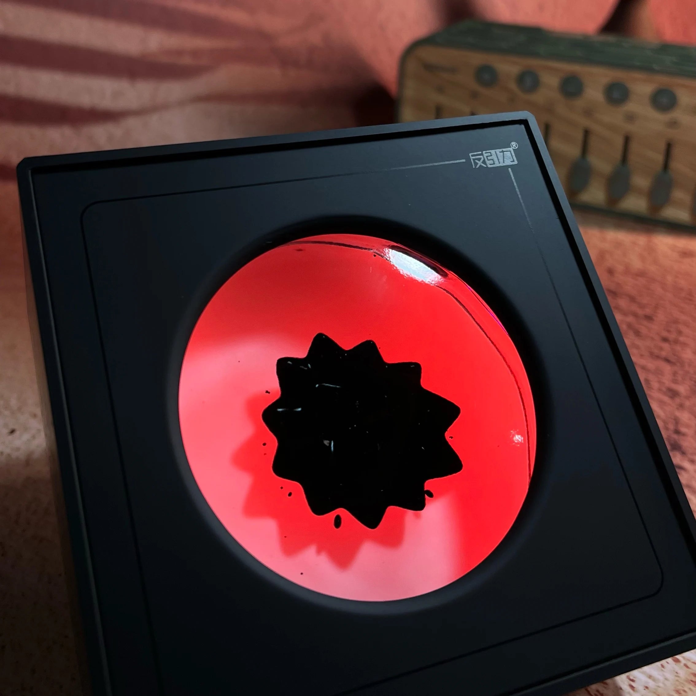 New Magnetic Fluid Music Rhythm Atmosphere Light Sound Companion Trendy Play Decompression Desktop Decoration Gift for Men